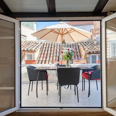 LCT Alberti Palace Apartment Split Bagian luar foto