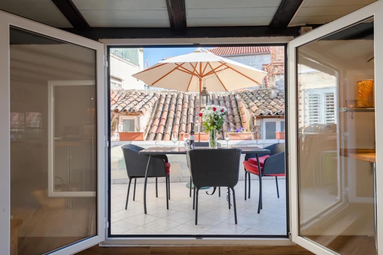LCT Alberti Palace Apartment Split Bagian luar foto