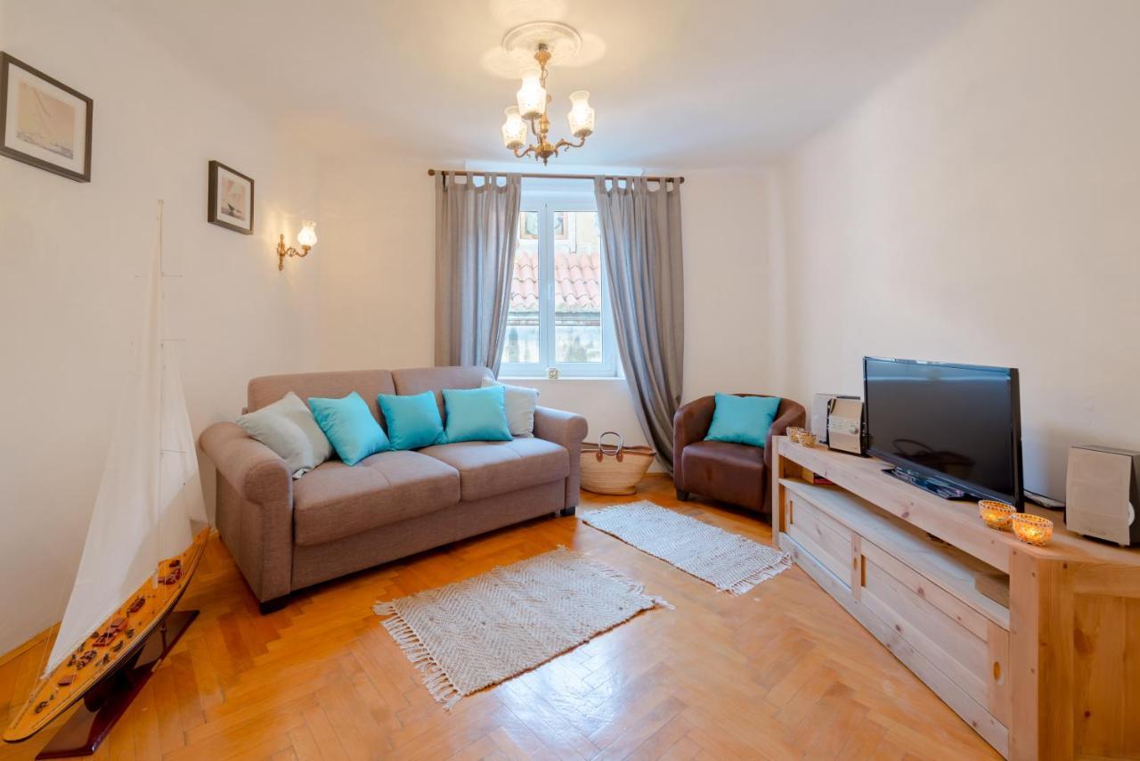 LCT Alberti Palace Apartment Split Bagian luar foto